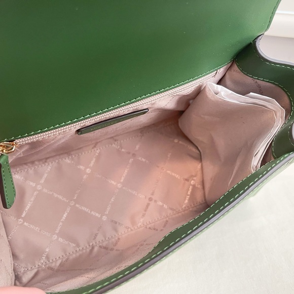 NWT Michael Kors Satchel - Picture 7 of 10